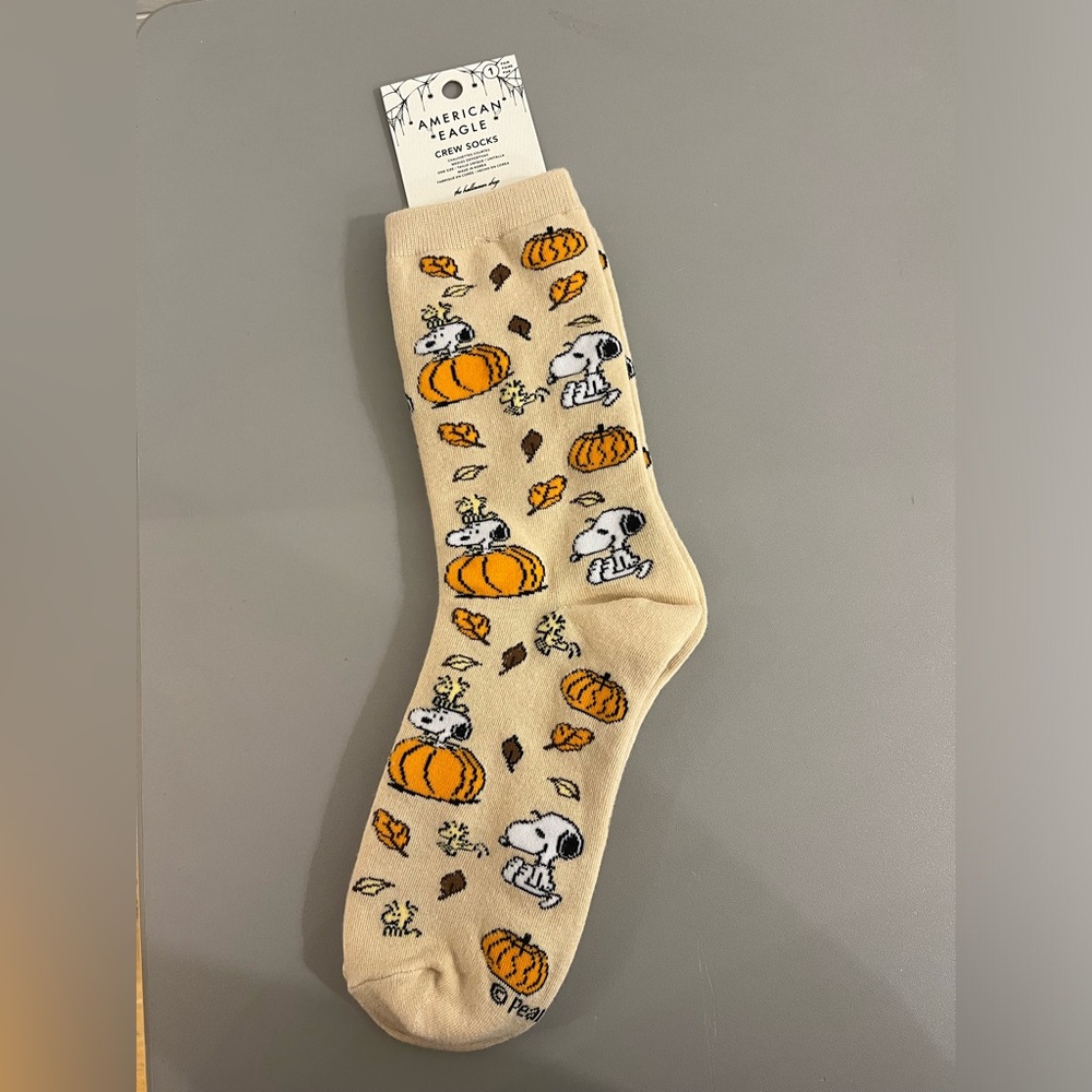 NWT AE x Snoopy socks